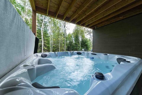Bubbles, birdsong, and absolutely nowhere else to be.