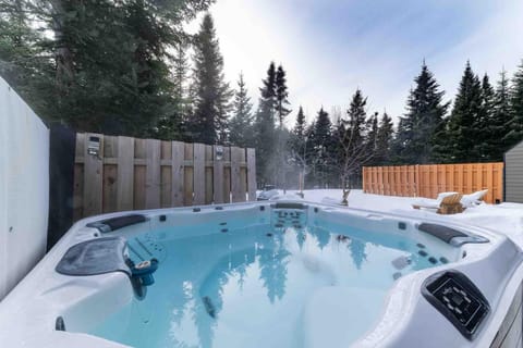 Soak under the stars after shredding Le Massif.