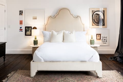 2nd floor ensuite bedroom