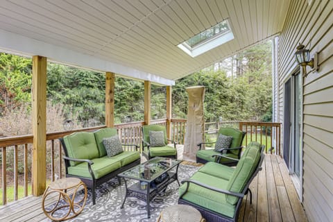 Newland Vacation Rental | 4BR | 4BA | Step-Free Access | 3,100 Sq Ft
