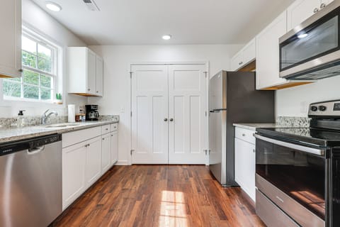 Kitchen | Drip Coffee Maker w/ Coffee Provided