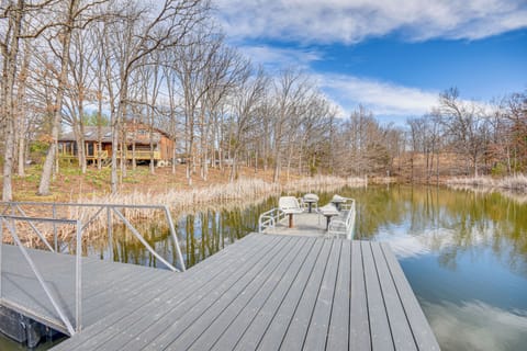 Clark Vacation Rental | 2BR | 2.5BA | 1,800 Sq Ft | Stairs Required