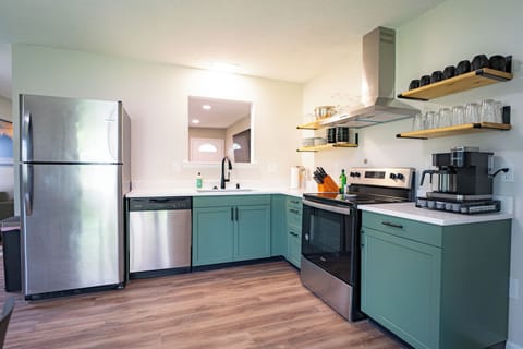 Plenty of kitchen space to prepare beautiful meals or just make a quick snack.  Dishwasher tablets are also provided.