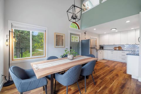 Dining Area (Main Level)