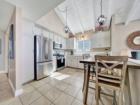 Kitchen & Dining Room