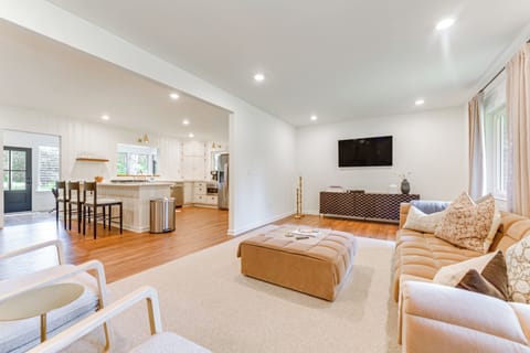 Palmetto Vacation Rental | 3BR | 2BA | 1,900 Sq Ft | Step-Free Entry