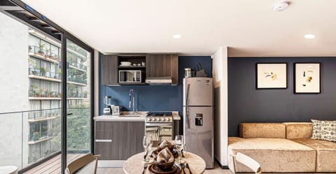 El mobiliario, la decoración y los servicios pueden variar ligeramente.