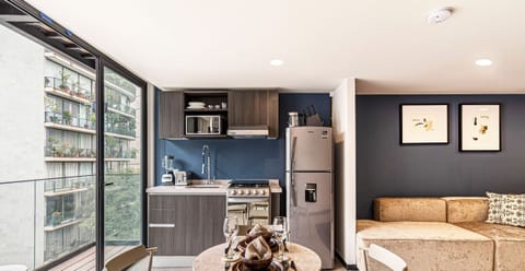 El mobiliario, la decoración y los servicios pueden variar ligeramente.