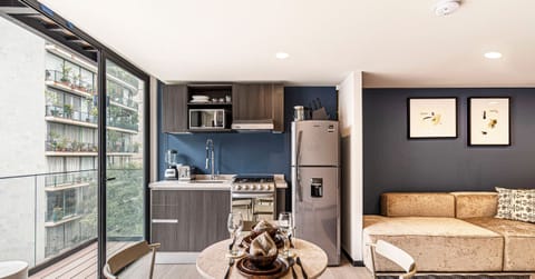 El mobiliario, la decoración y los servicios pueden variar ligeramente.