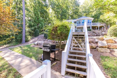 steps down to front door