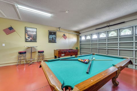 Kissimmee Vacation Rental | 4BR | 3BA | Step Required | 1,791 Sq Ft