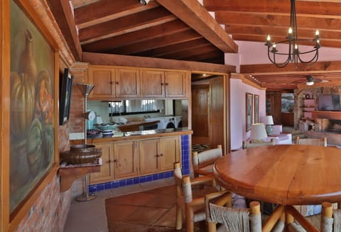 There's a convenient pass through from the kitchen to the dining area