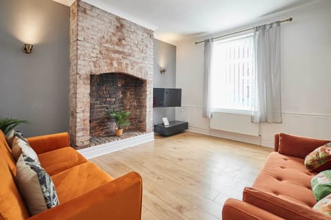 Milbanke House, Seaham - Host & Stay
