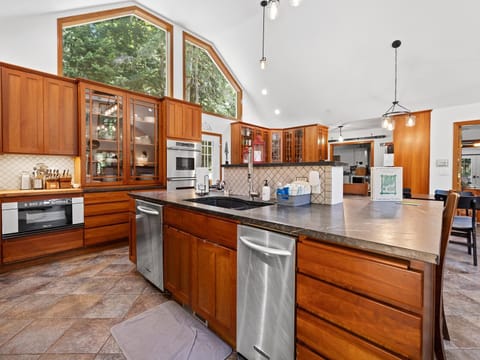 Landen Lodge Kitchen