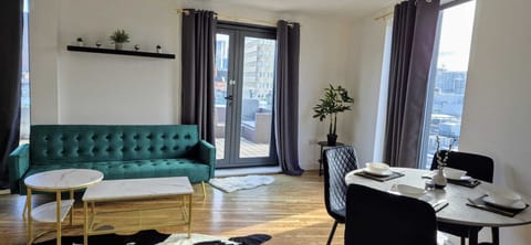 Living Room / Lounge