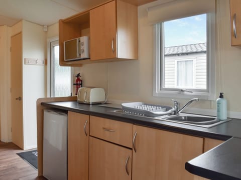 Kitchen area | Sea Breeze, Heysham, near Lancaster