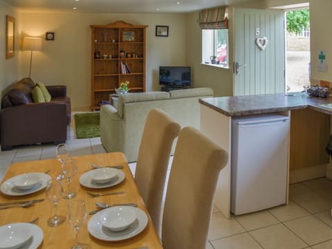 Kitchen/diner | Lily Pad 5 - Lily Pad Cottages, Nassington, near Stamford