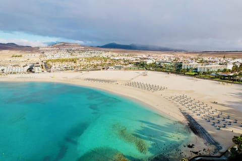 Playa del Castillo - just 8 mins wask