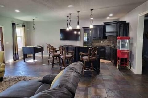 E05a941c d94b 48c8 9eca a836d6ecf3b8