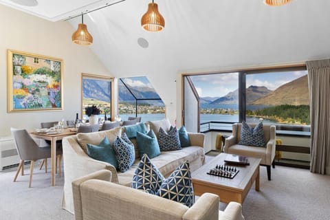 Fabulous open plan living at Swallowdale