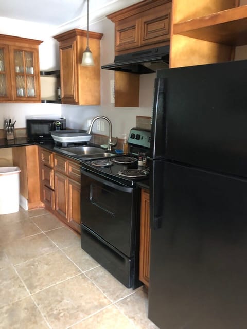 Granite kitchen with all the appliances