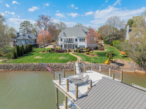 Welcome to Dockside Oasis