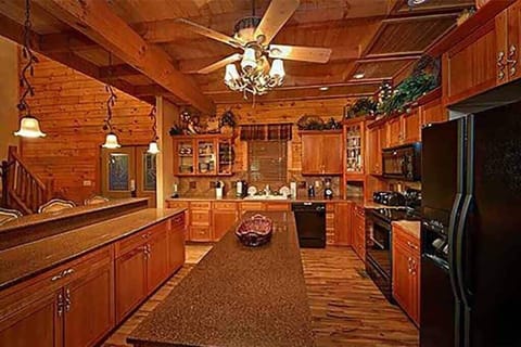 893MMJbvo0ufq-20210327130631