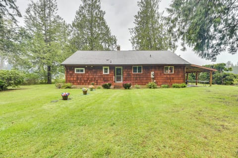 Grapeview Vacation Rental | 3BR | 2BA | 1,200 Sq Ft | 3 Steps Required