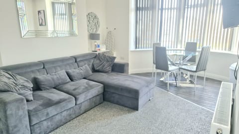 Living Room / Lounge