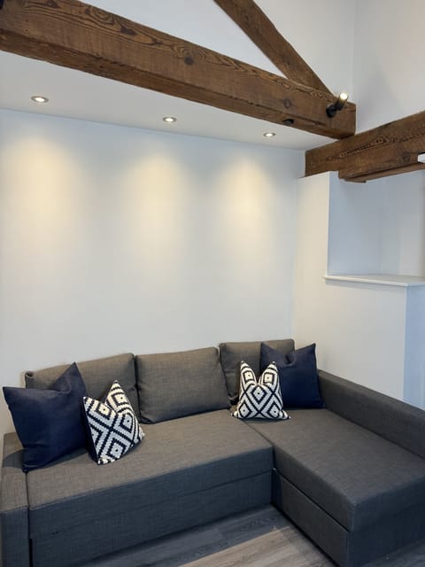 Apartment 2 Living Room