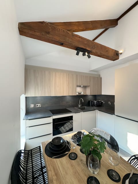 Apartment 3 Kitchen / Dining Room