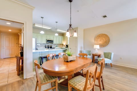Dining Area | Dishware & Flatware Provided | Central A/C & Heat | 1st Floor