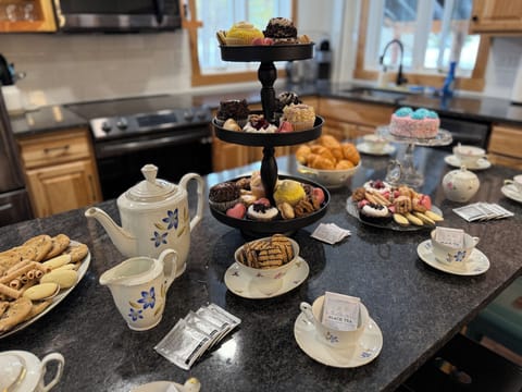 Feel free to use the tea set and dishes, the desserts are for decoration only.