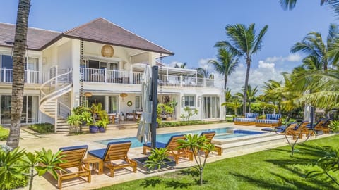 La Cana H9 - Exquisite  Villa with Golf View (4363)