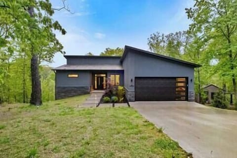 80c73938 ee95 499e b4f8 15a7bdecf6da