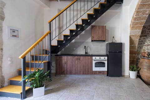 Well-Appointed Modern Kitchen