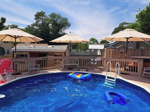 Private pool