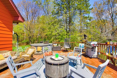 Duluth Vacation Rental | 5BR | 1BA | Stairs Required | 2,000 Sq Ft