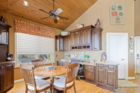 Breakfast Nook and Built-In Workstation