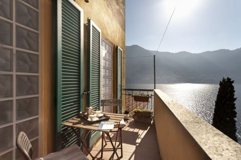 Balcony / Terrace / Patio, Building Exterior, Scenic View