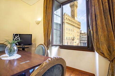 Dining Room, Scenic View