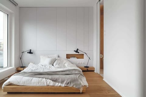 The cosy bedroom features a luxurious double bed.