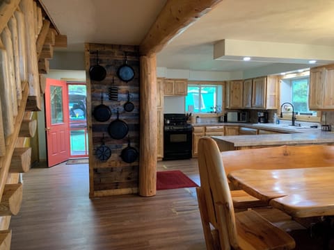 Russian Embassy on Drummond Island (3703)