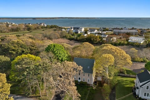Aerial view showing close proximity to beach-- a five minute walk!