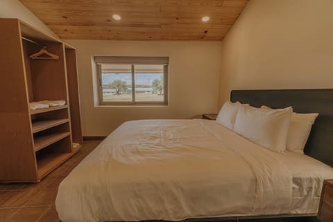 King bed