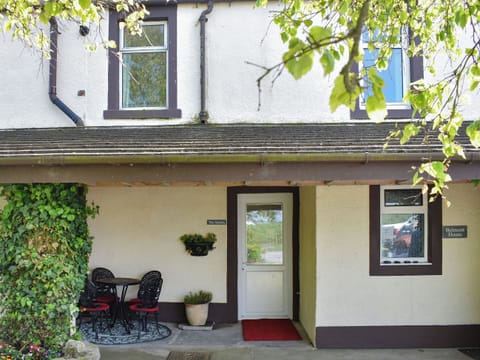 Sitting-out-area | The Stables, Beckfoor, near Silloth