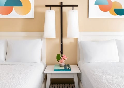 Unit with 2 double-size beds