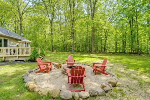 Porter Corners Vacation Rental | 3BR | 2BA | 3 Steps to Enter | 1,560 Sq Ft