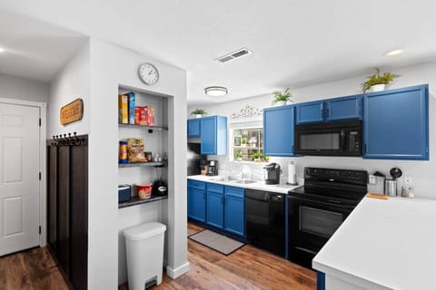Spacious modern kitchen.