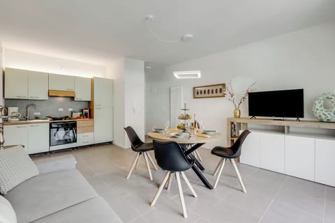 Kitchen and dining area